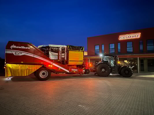 EVO 260 foran administration en aften